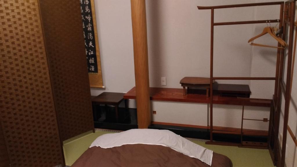 Guest House Kuranomachi ゲストハウス蔵の街 Tocsigi Kültér fotó